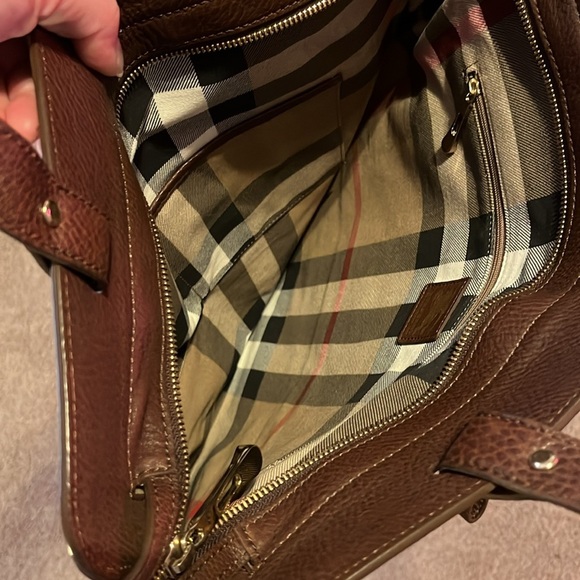 Burberry Packable Shopping Tote in Canvas & Leather - Picture 8 of 9